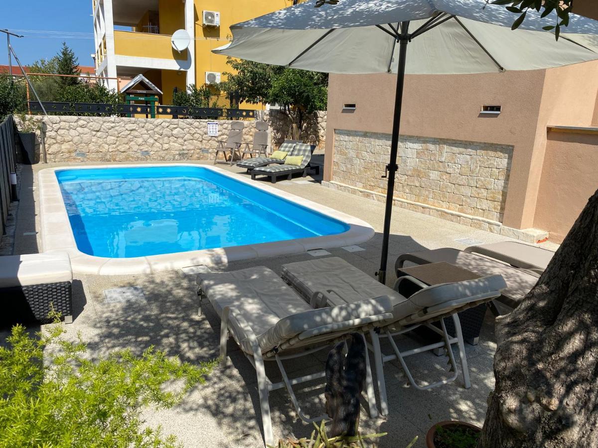 Appartamento Borik Hills Zara Esterno foto