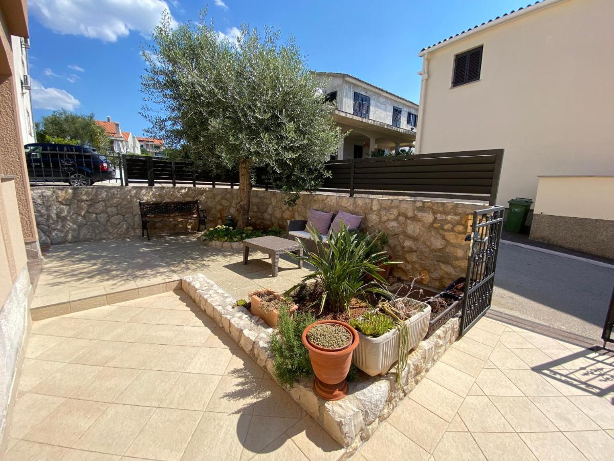 Appartamento Borik Hills Zara Esterno foto