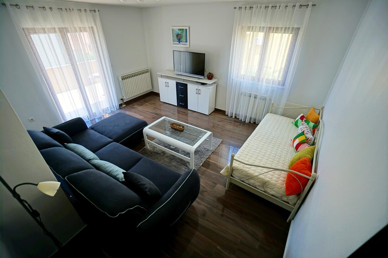 Appartamento Borik Hills Zara Esterno foto